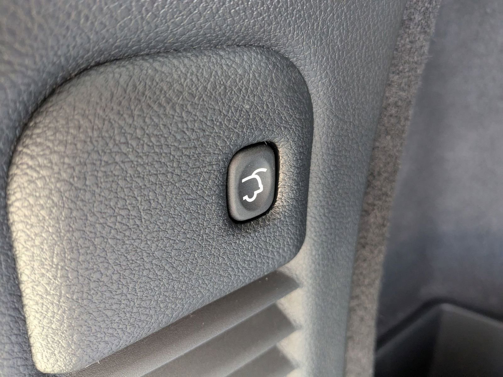 2025 Dodge Durango GT photo 28