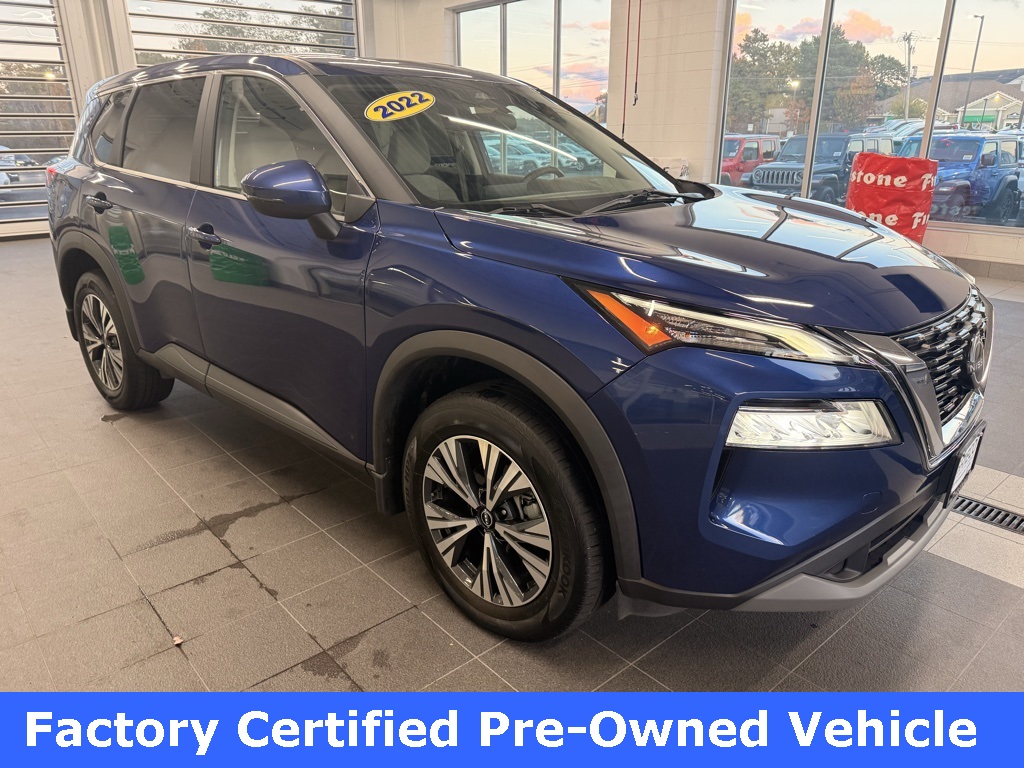 2022 Nissan Rogue SV's photo