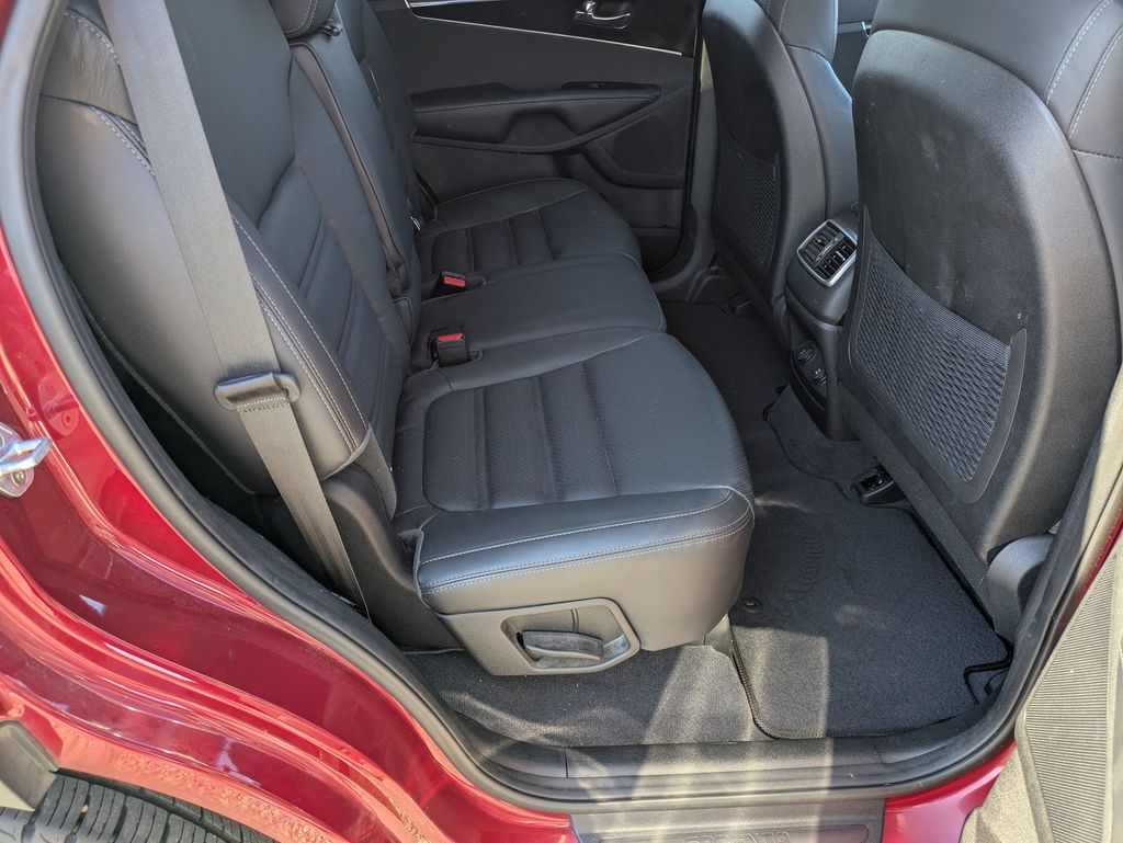2016 Kia Sorento EX photo 24