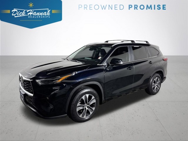 2023 Toyota Highlander XLE's photo