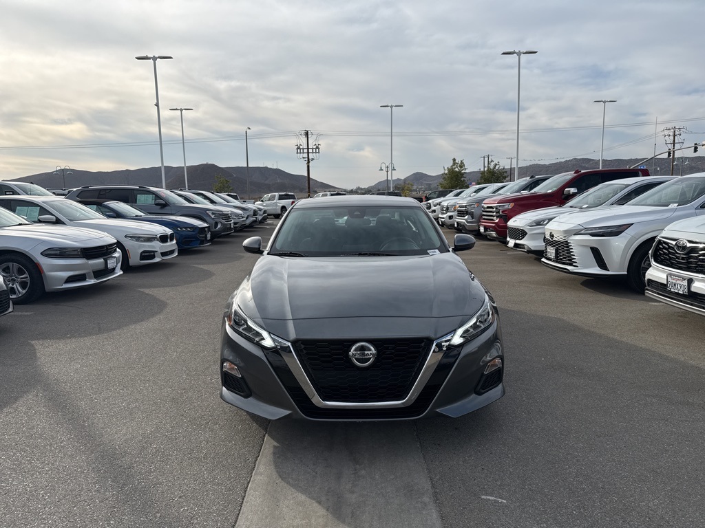 2022 Nissan Altima 2.5 SV photo 2