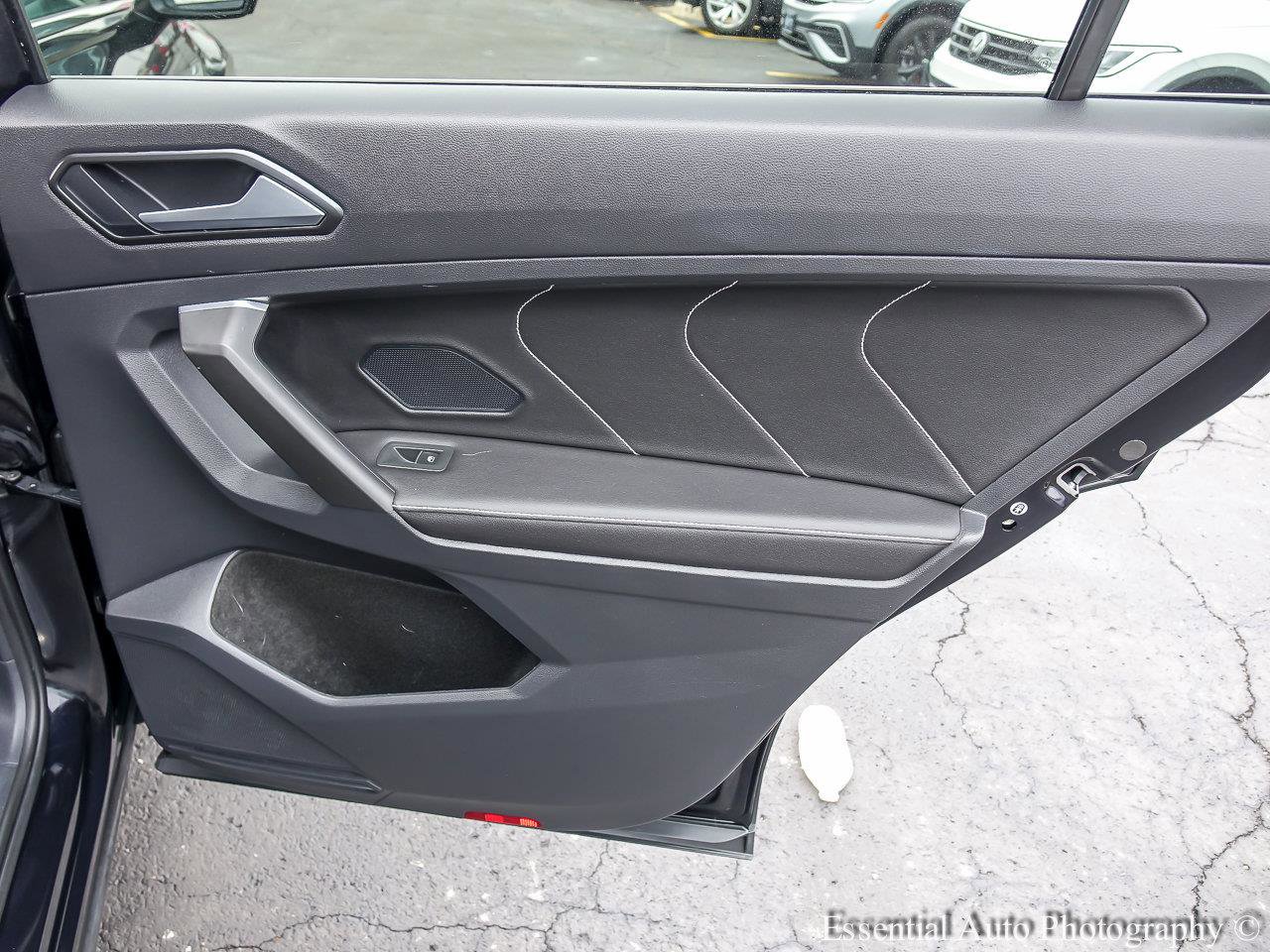 2023 VOLKSWAGEN TIGUAN - Image 19