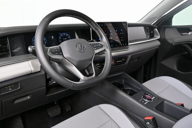 2025 Volkswagen Tiguan SE photo 4