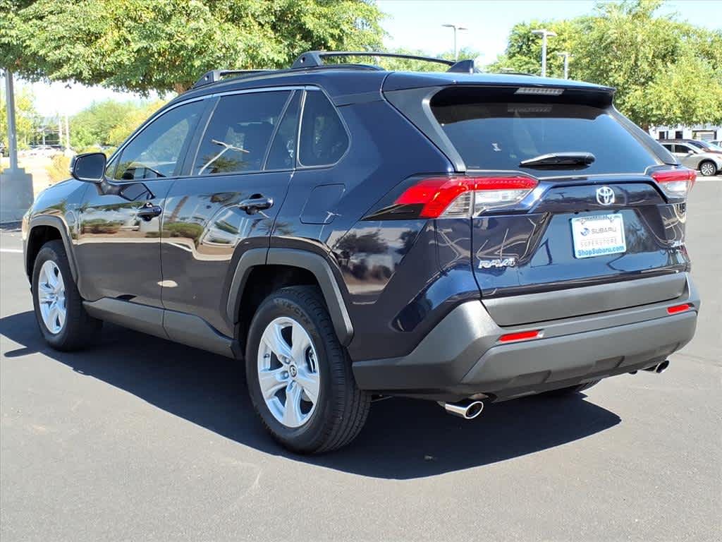 2019 Toyota RAV4 XLE photo 3