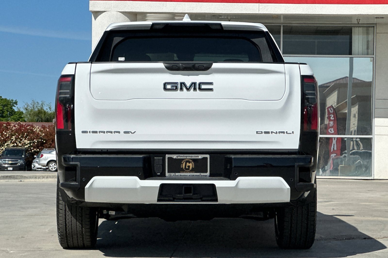 2025 Gmc Sierra EV Denali photo 4