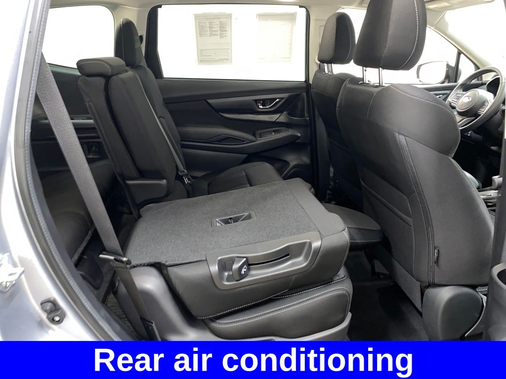 2025 Subaru Ascent Premium photo 8