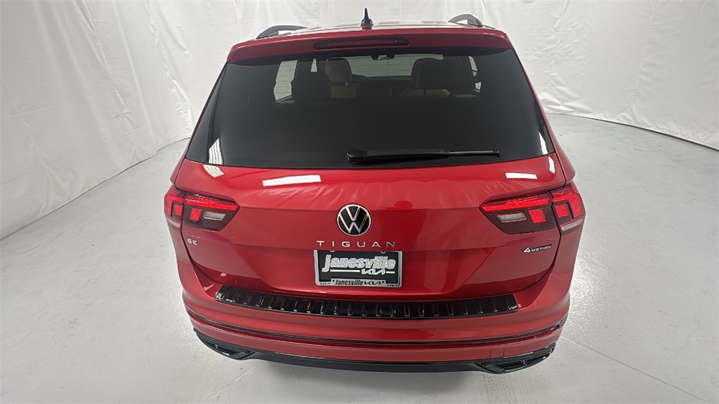 2024 Volkswagen Tiguan SE R-Line Black photo 4