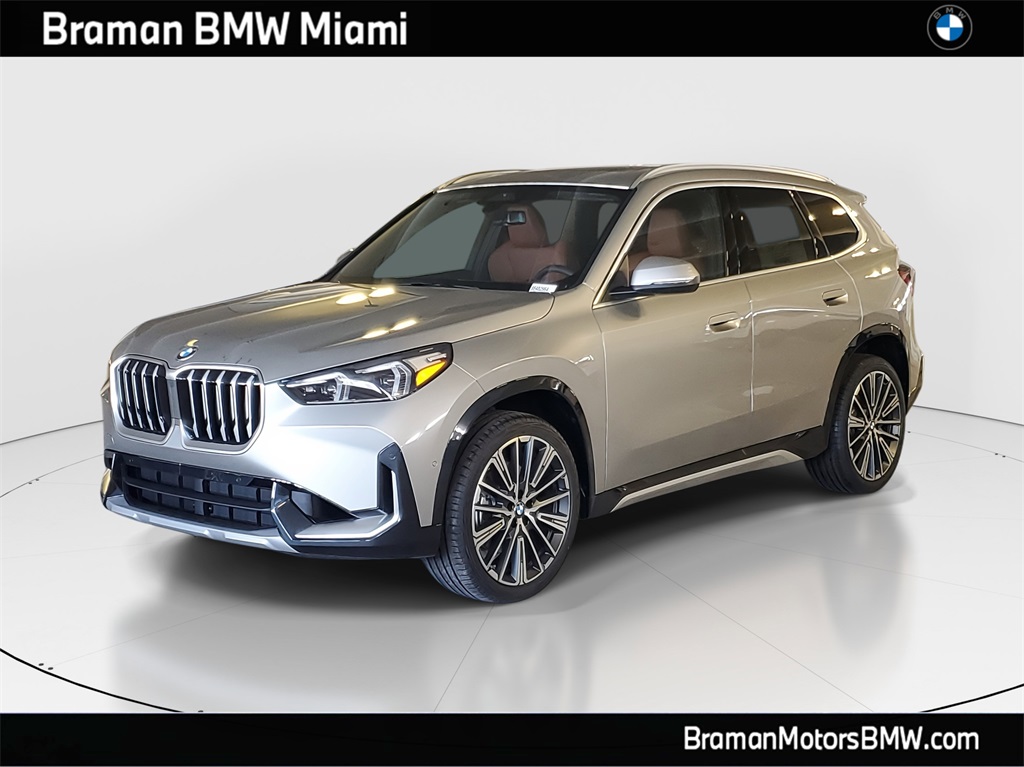 2026 BMW X1 28i's photo