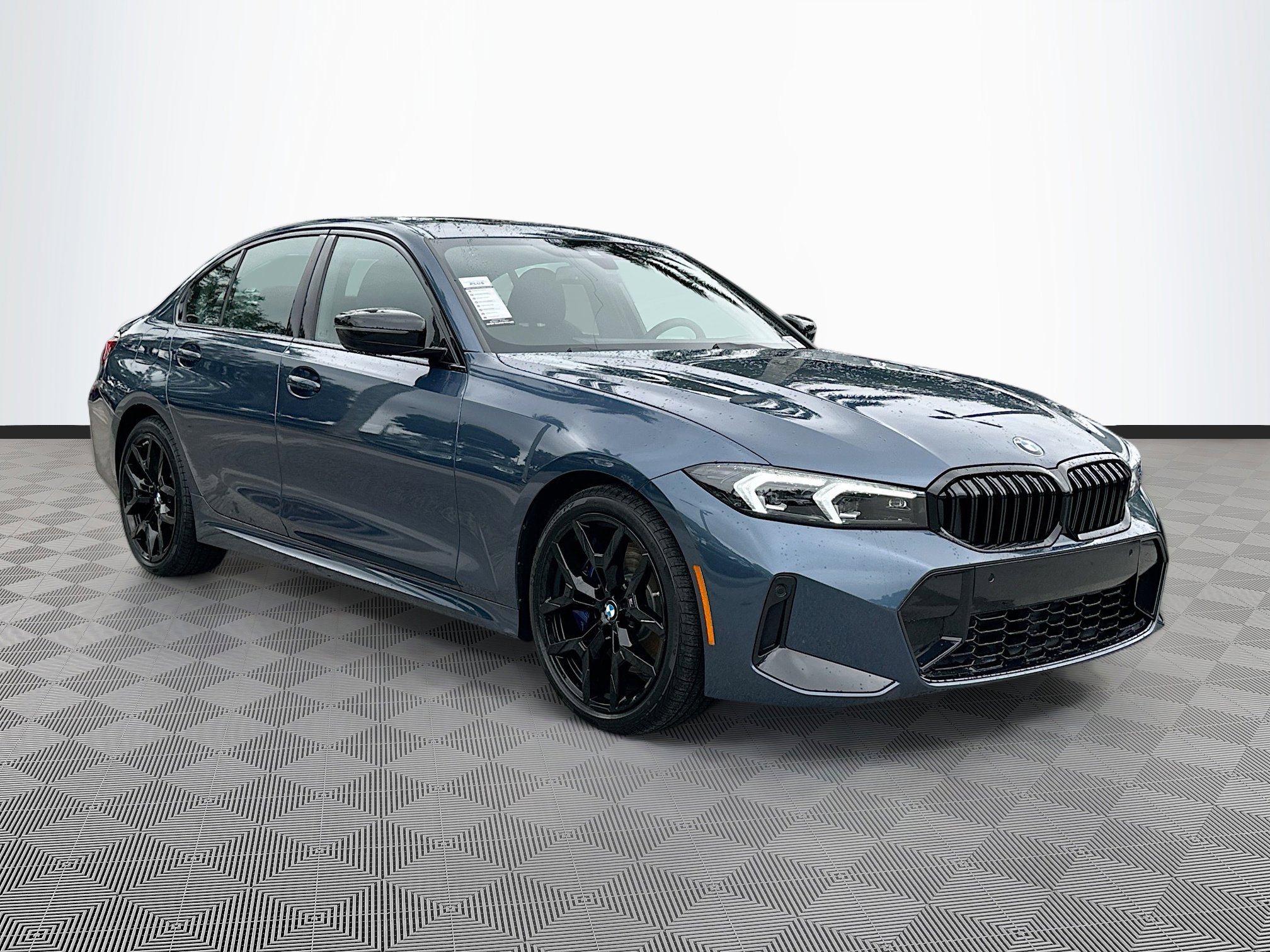 2026 BMW 3 Series 330i's photo