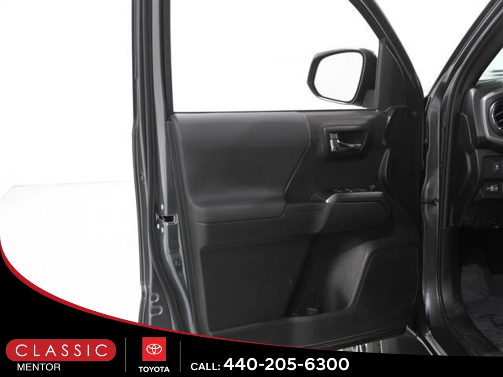 2023 Toyota Tacoma TRD Sport photo 4