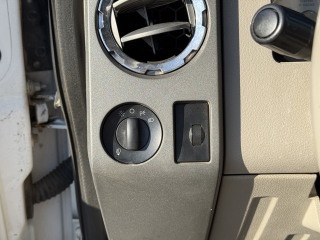 2008 Ford F-350 Lariat photo 18
