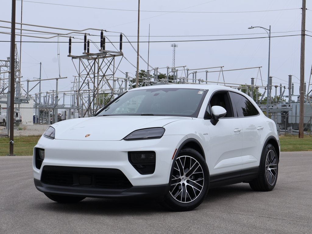 2025 Porsche Macan