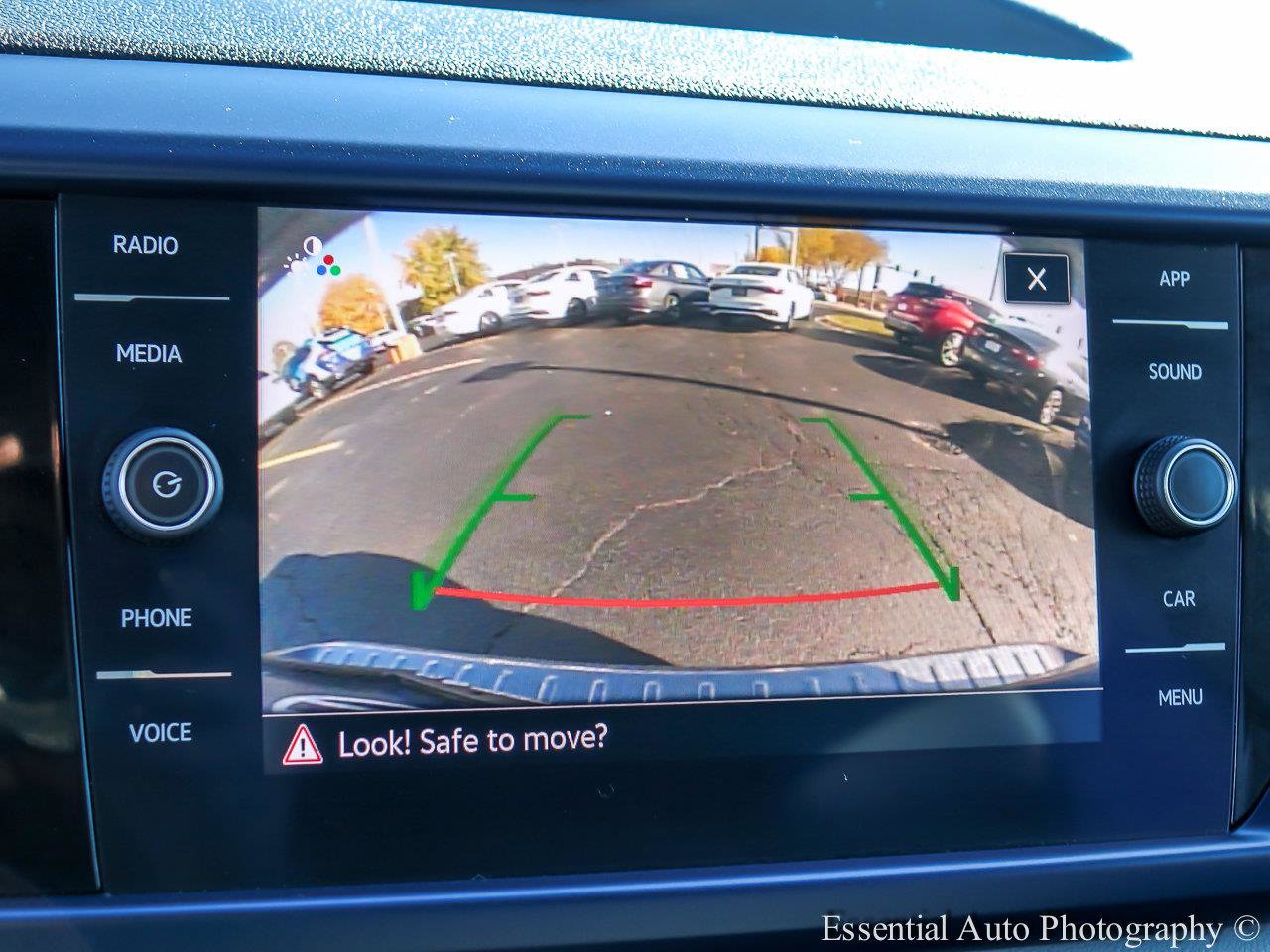 2022 VOLKSWAGEN TAOS - Image 13