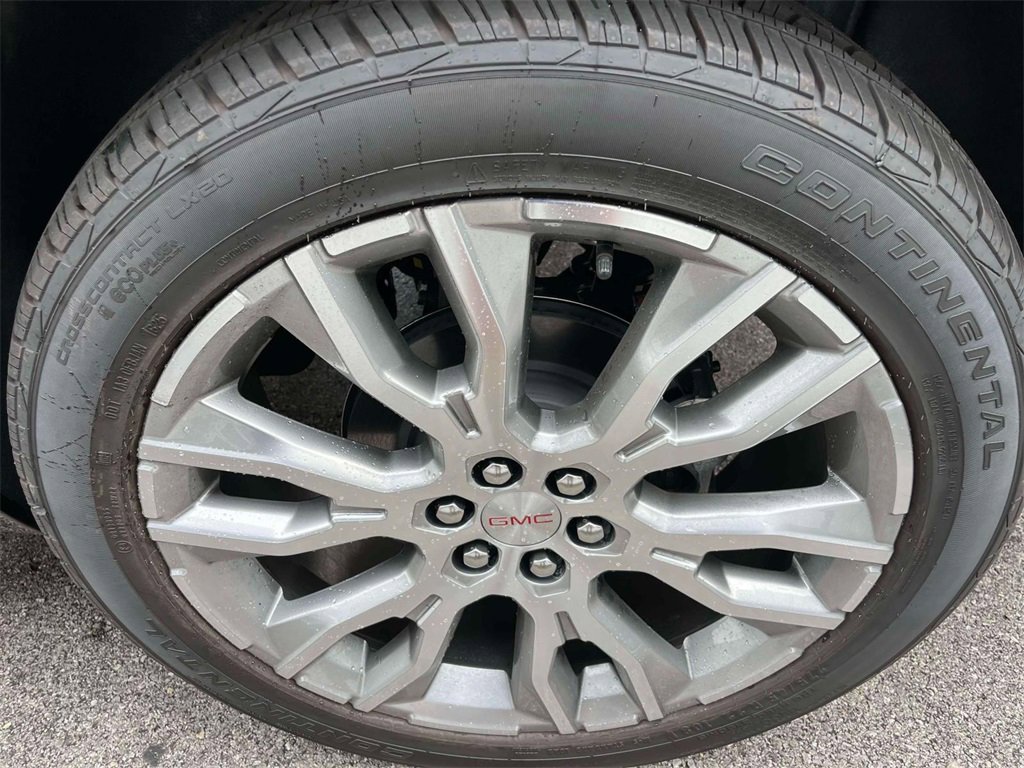 2026 Gmc Acadia Denali photo 11