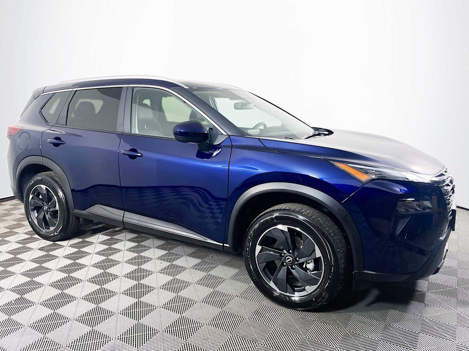 2026 Nissan Rogue SV photo 3