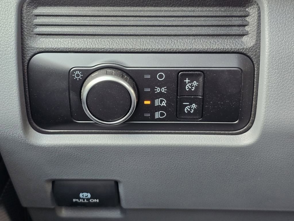 2024 Ford F-600 photo 13