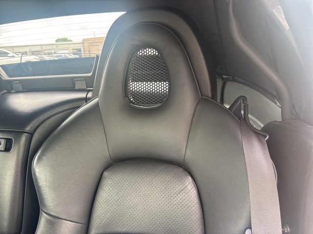 2005 Honda S2000 Base photo 7