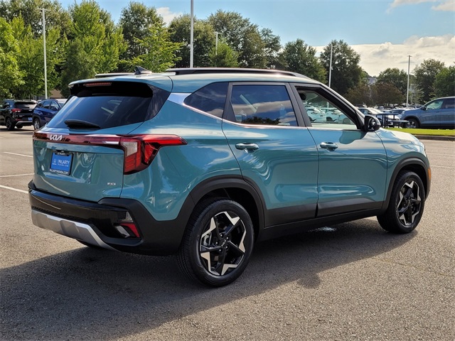 2024 Kia Seltos EX photo 3