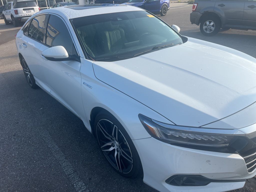 2021 Honda Accord Hybrid Touring photo 2