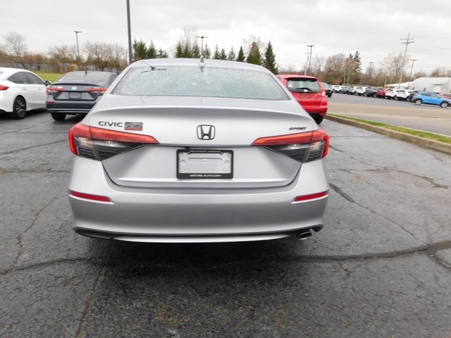 2022 Honda Civic Sport photo 2