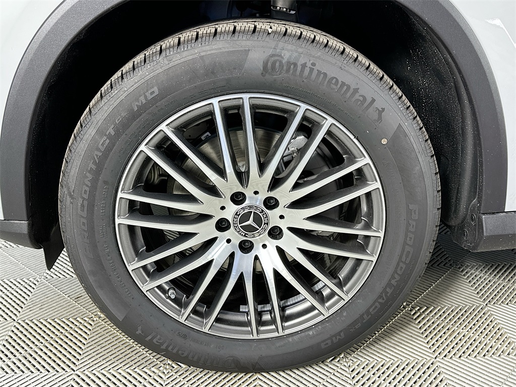 2026 Mercedes Benz GLC 300 photo 30