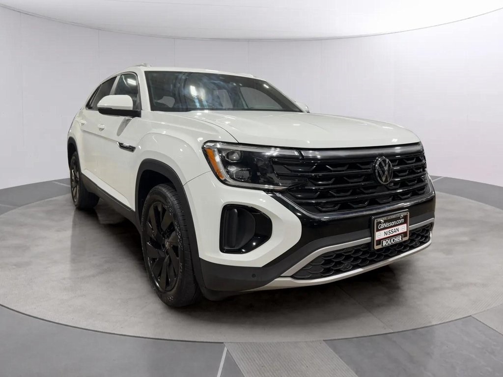 2024 Volkswagen Atlas Cross Sport SE Technology photo 2