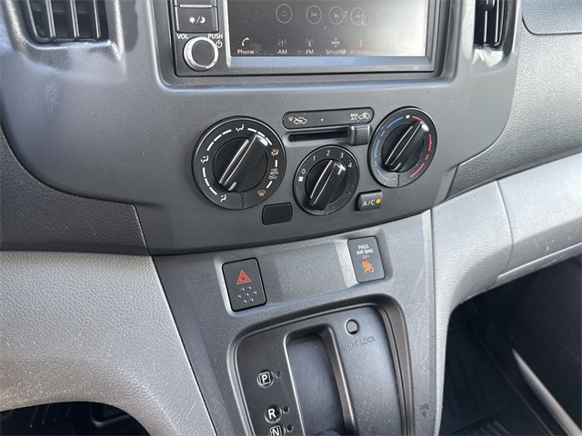 2021 Nissan NV200 S photo 18