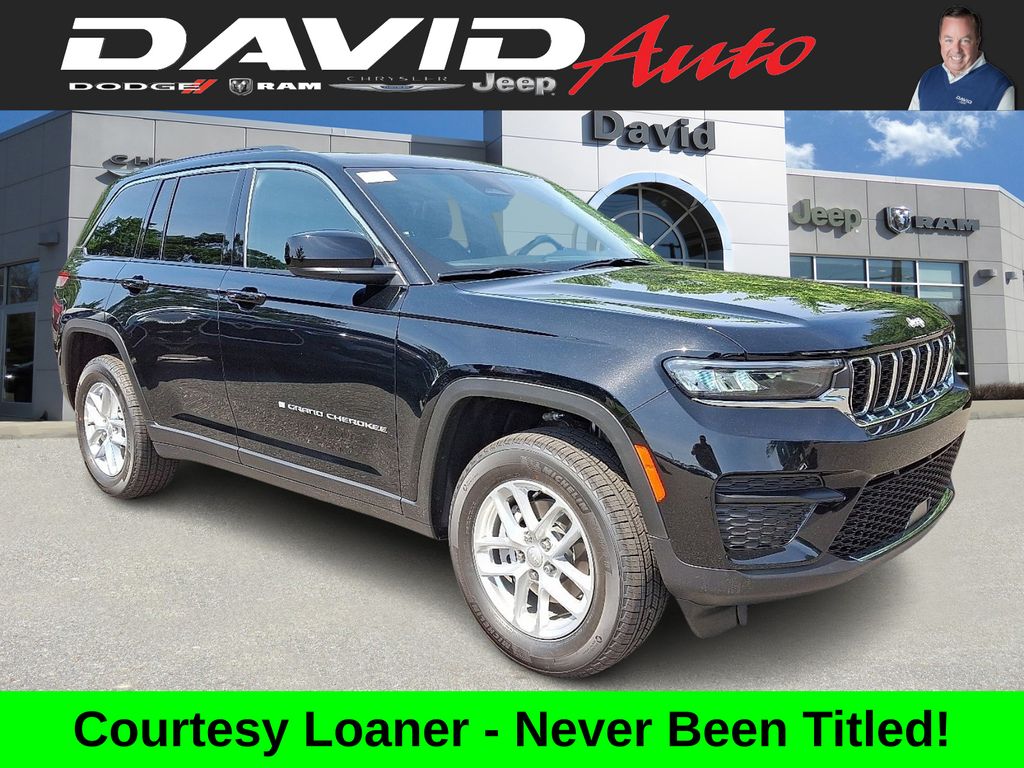 2025 Jeep Grand Cherokee Laredo's photo