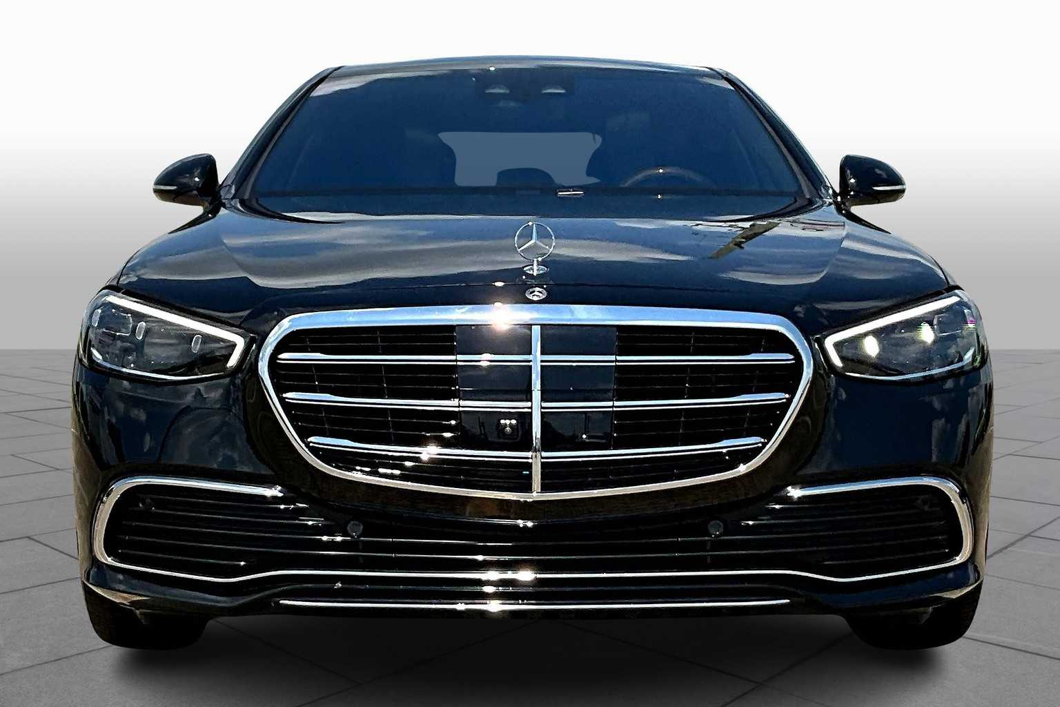 2024 Mercedes Benz S 580e photo 3