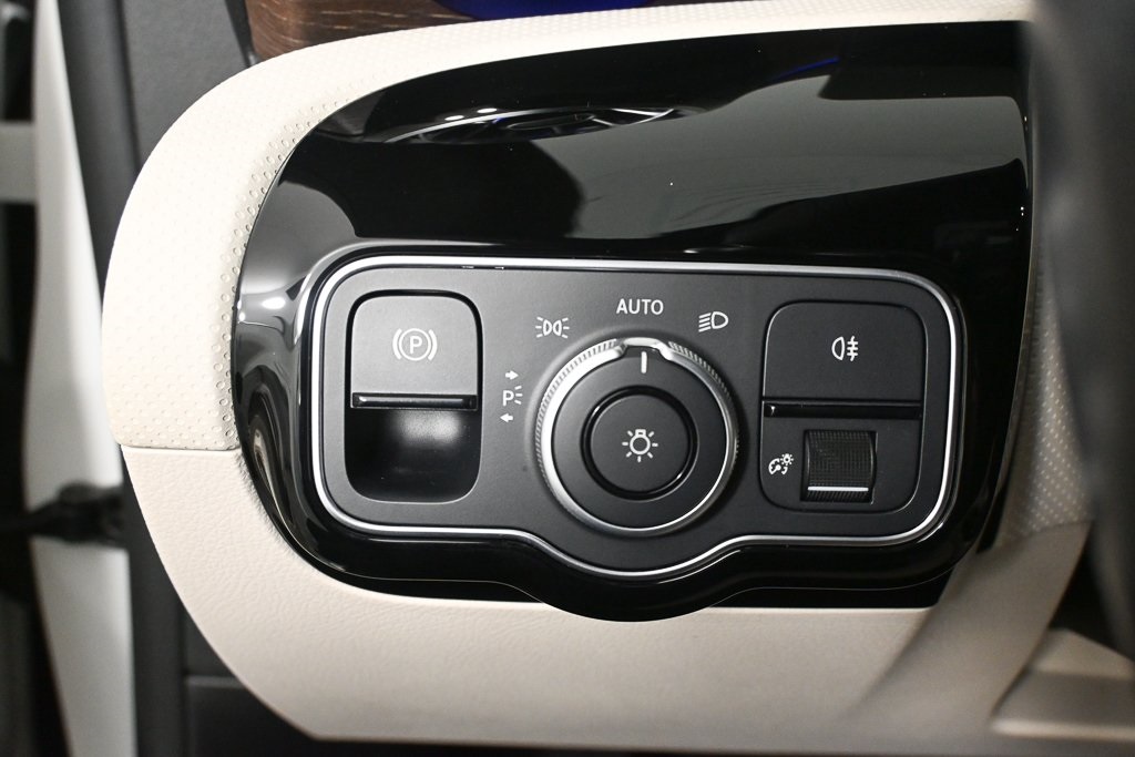 2022 Mercedes Benz CLA 250 4MATIC photo 9