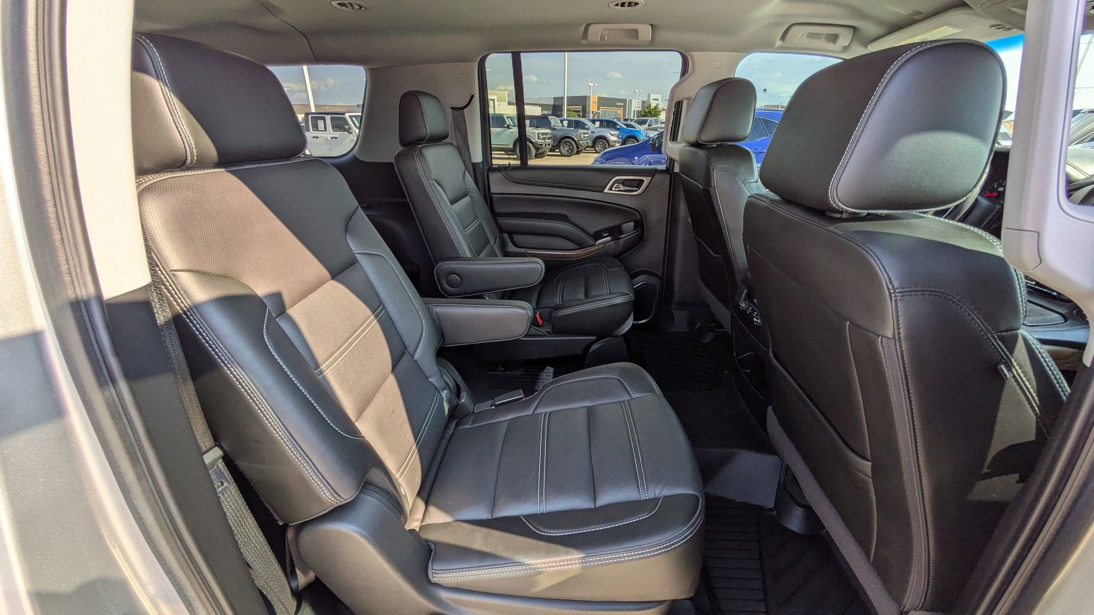 2020 Gmc Yukon XL Denali photo 28