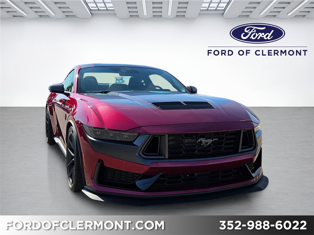 2025 Ford Mustang Dark Horse's photo