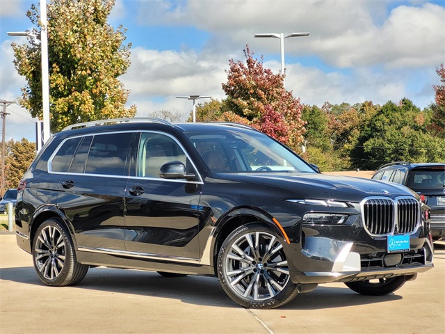 2024 BMW X7 40i's photo