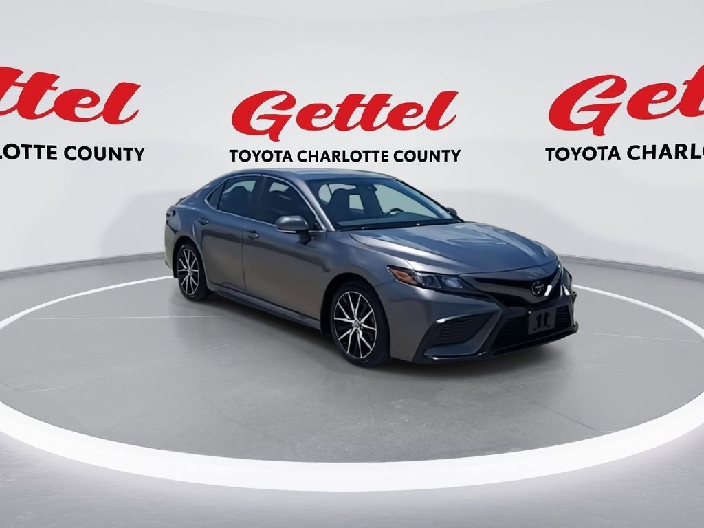 2023 Toyota Camry SE photo 2