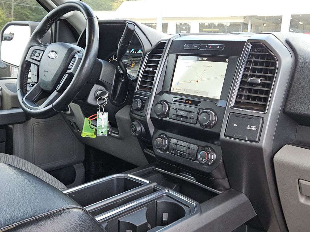 2019 Ford F-150 XLT photo 28