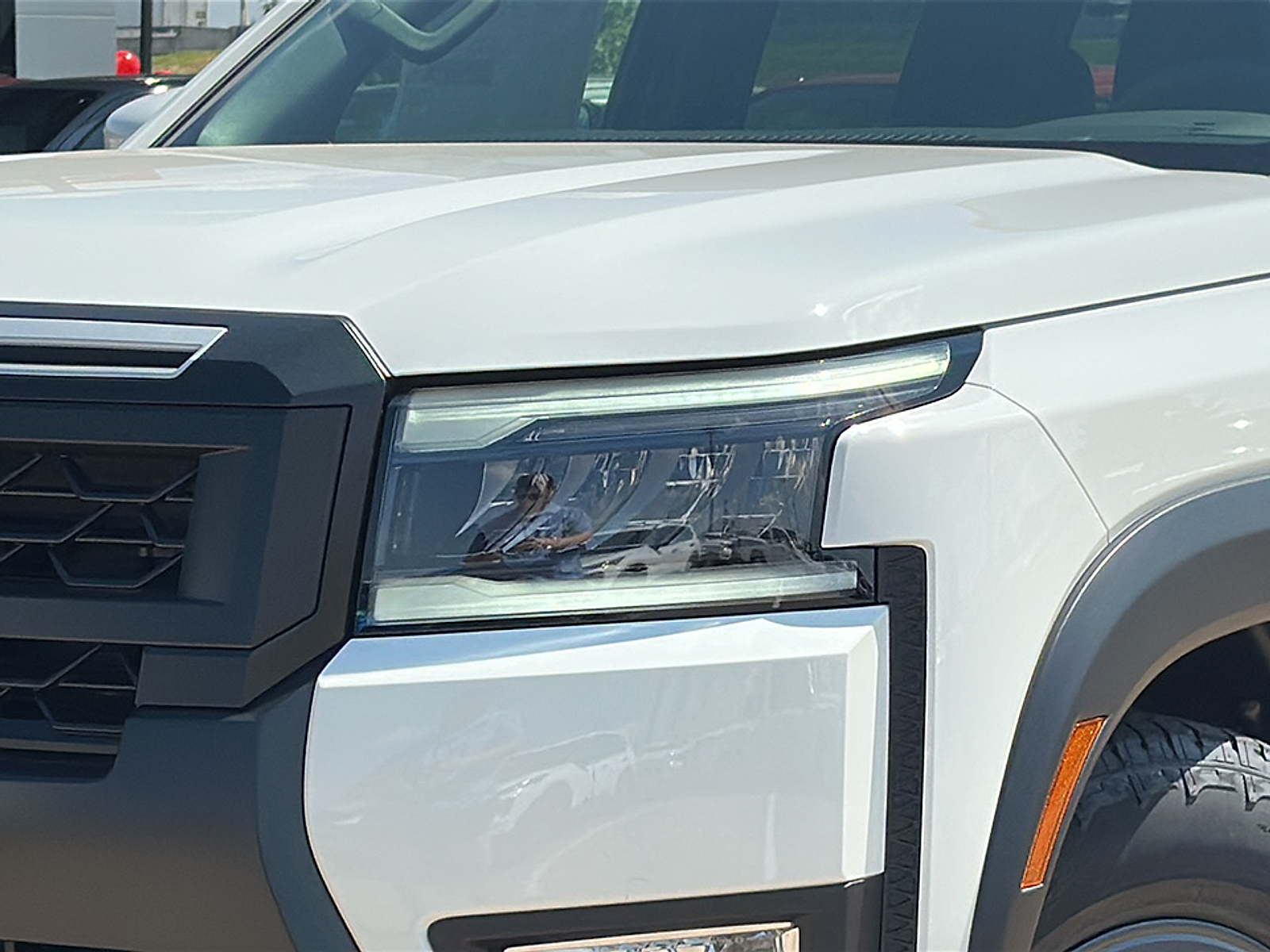 2026 Nissan Frontier Crew Cab PRO-X photo 2