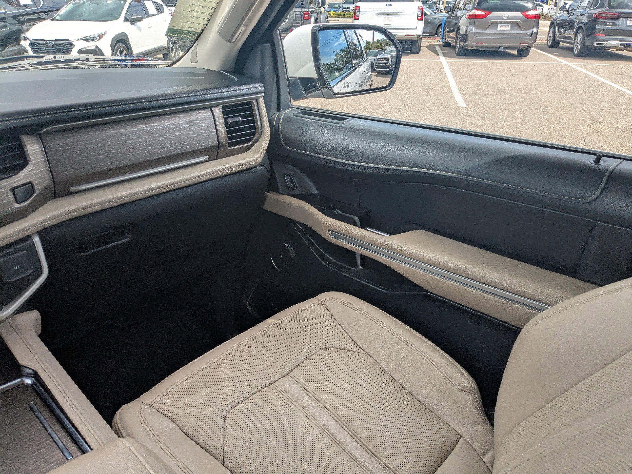 2023 Ford Expedition MAX Limited photo 17