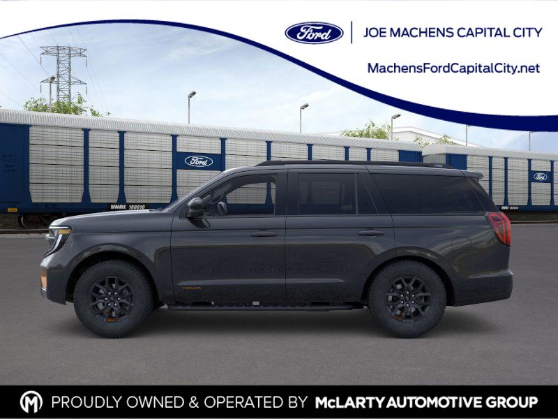 2025 Ford Expedition photo 4