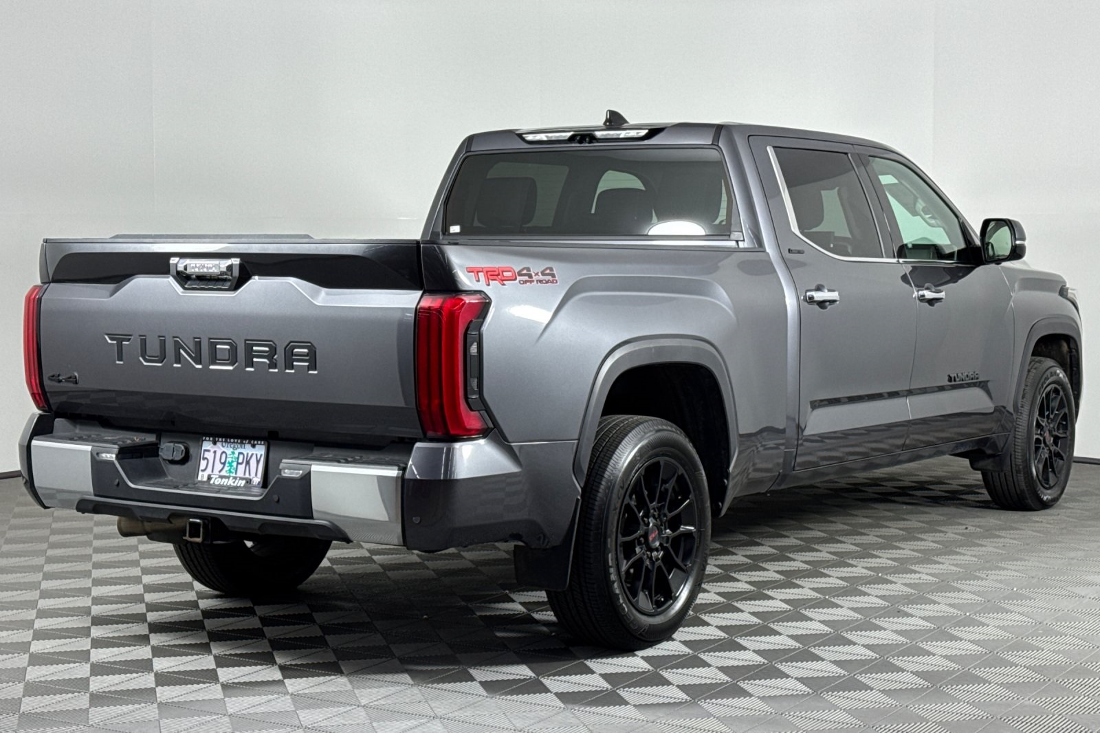 2023 Toyota Tundra Limited photo 4
