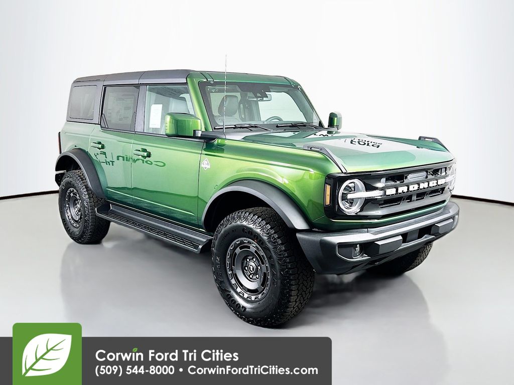 2025 Ford Bronco 4-Door Outer Banks's photo