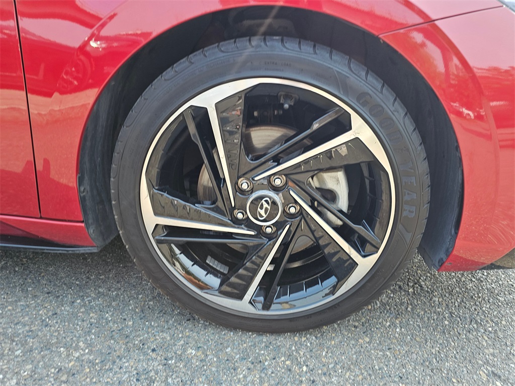 2021 Hyundai Elantra N Line photo 9