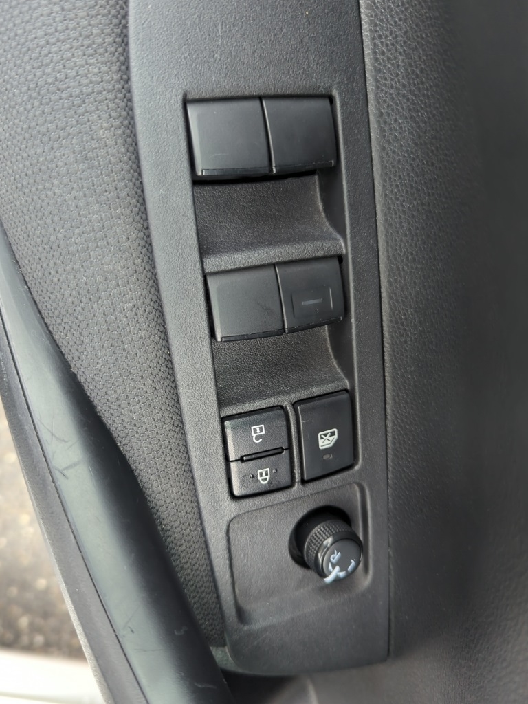 2024 Toyota Corolla LE photo 10