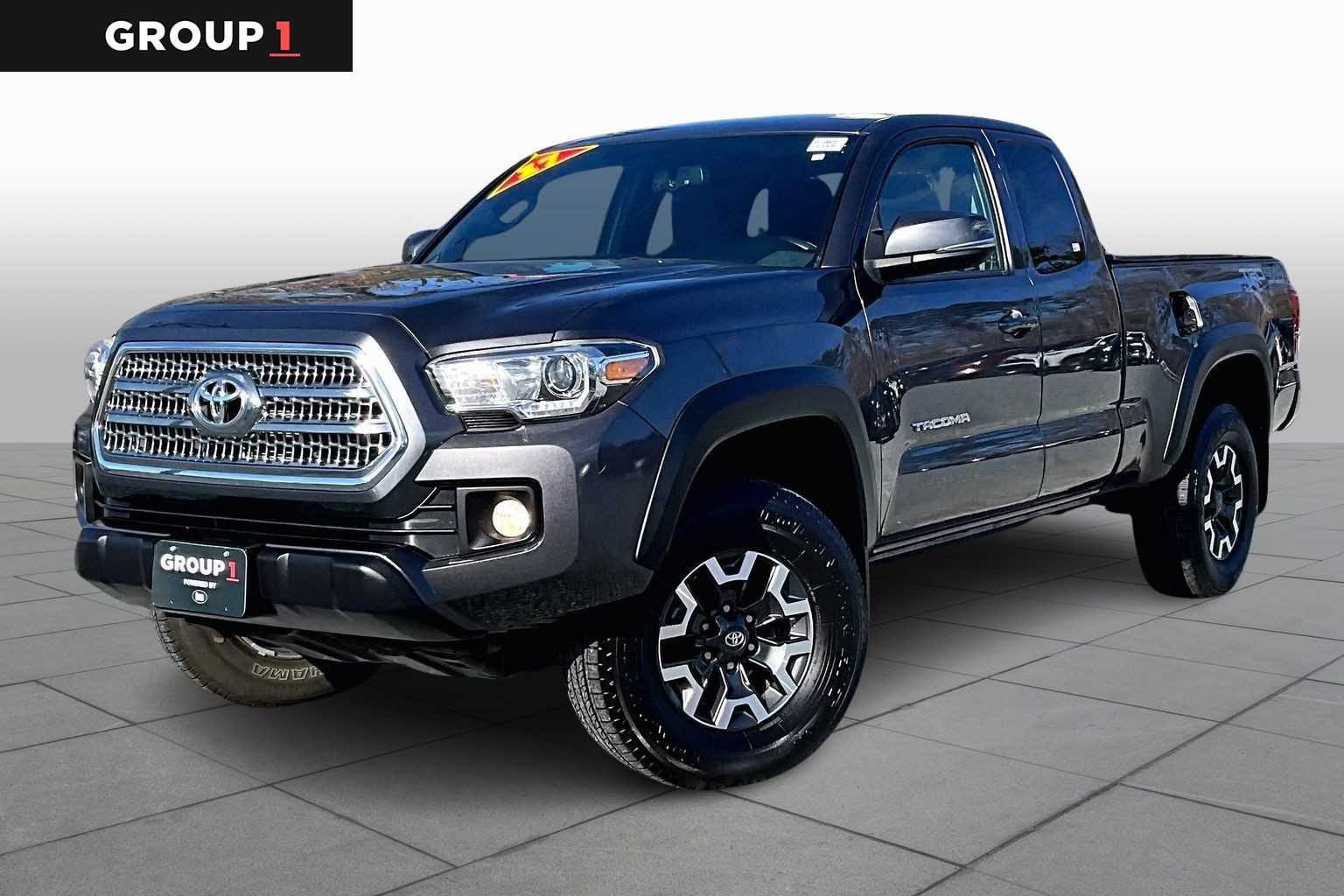 2017 Toyota Tacoma TRD Off Road's photo