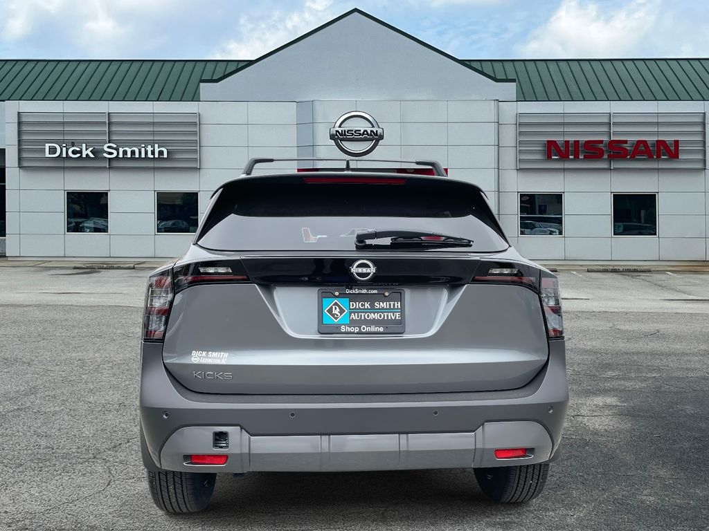 2026 Nissan Kicks SV photo 2