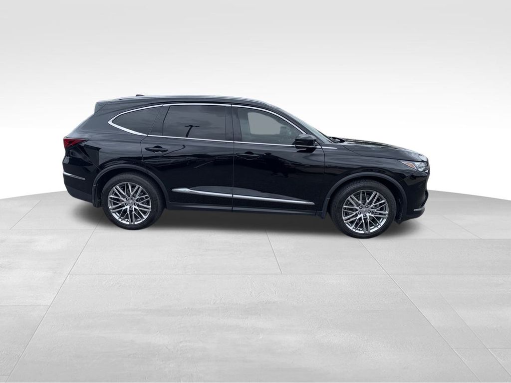 2022 Acura MDX Advance photo 2