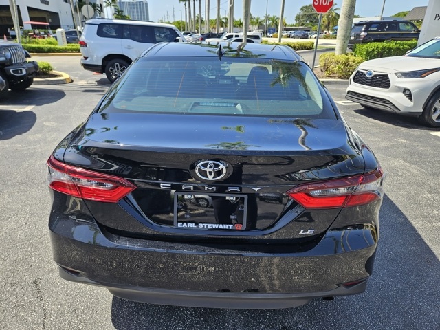 2023 Toyota Camry LE photo 6