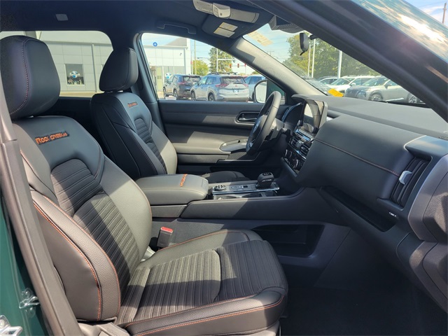 2025 Nissan Pathfinder Rock Creek photo 13