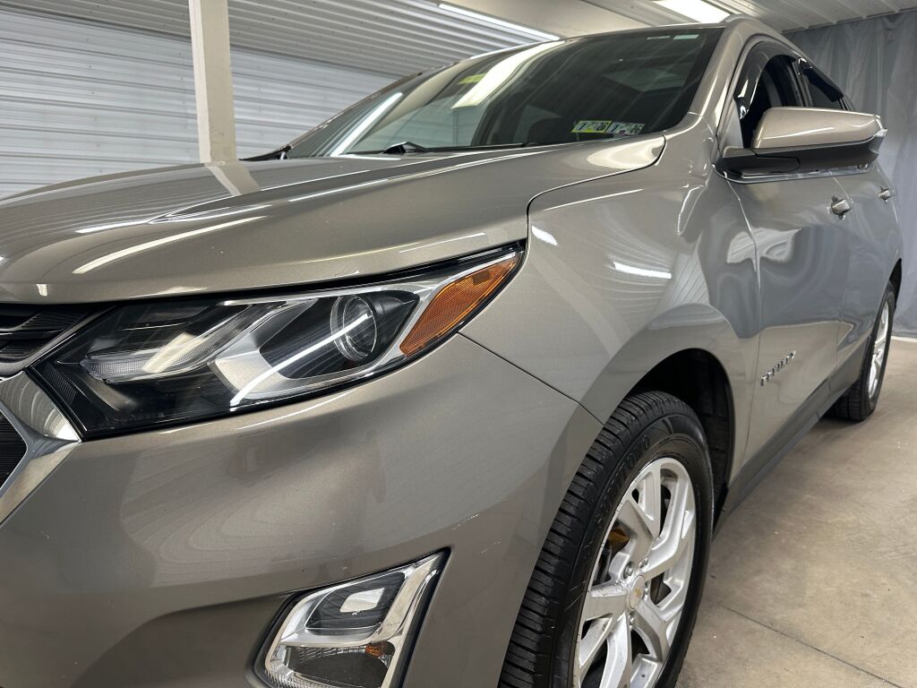 2018 Chevrolet Equinox LT photo 28