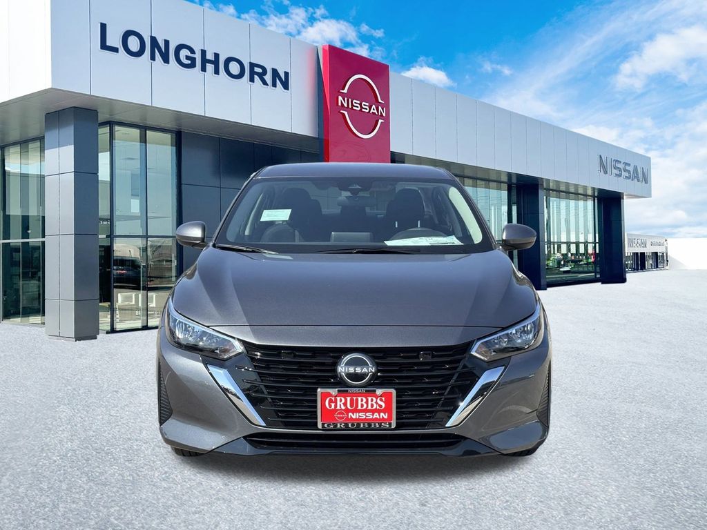 2025 Nissan Sentra SV photo 3
