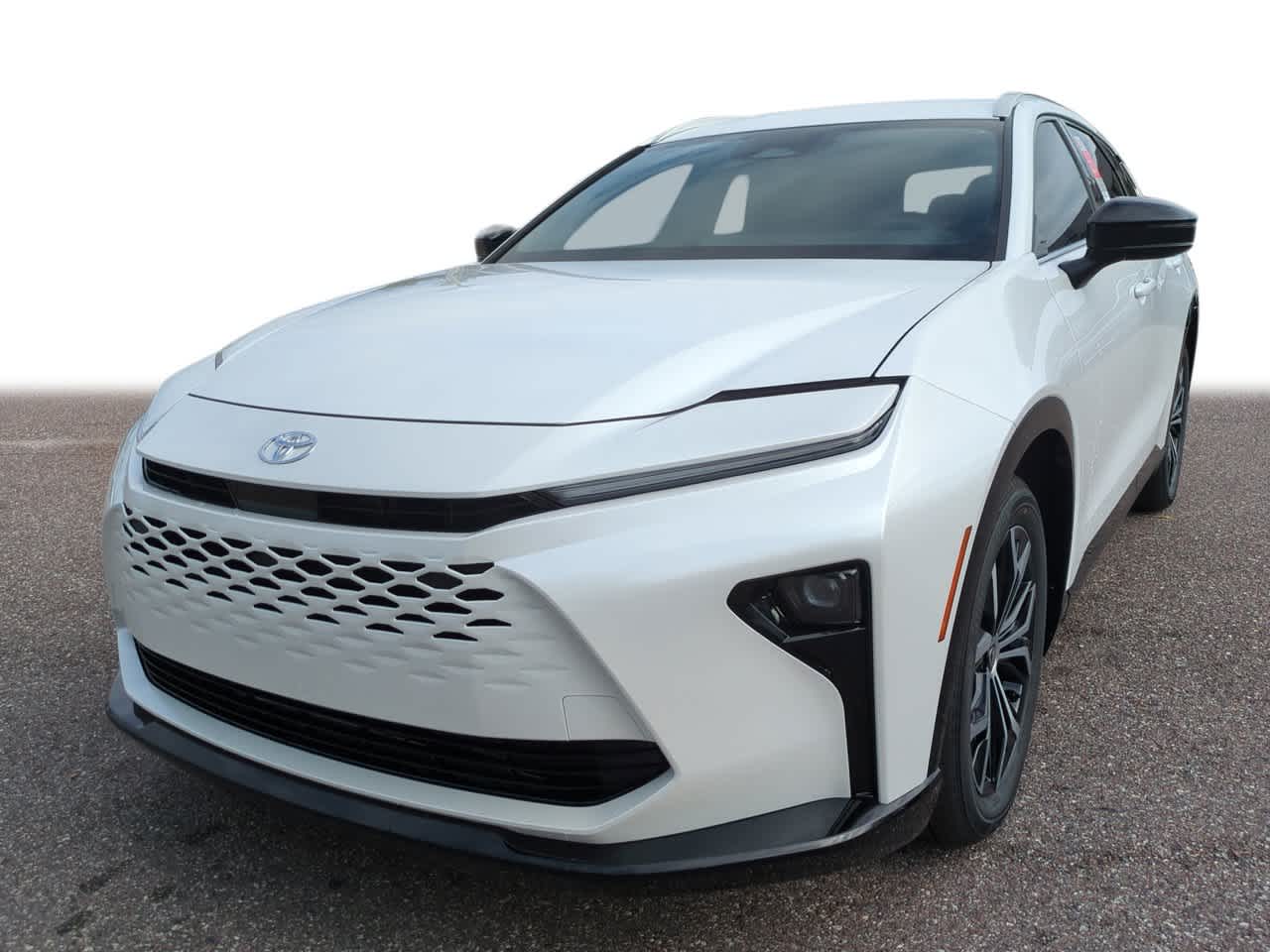 2025 Toyota Crown Signia XLE's photo